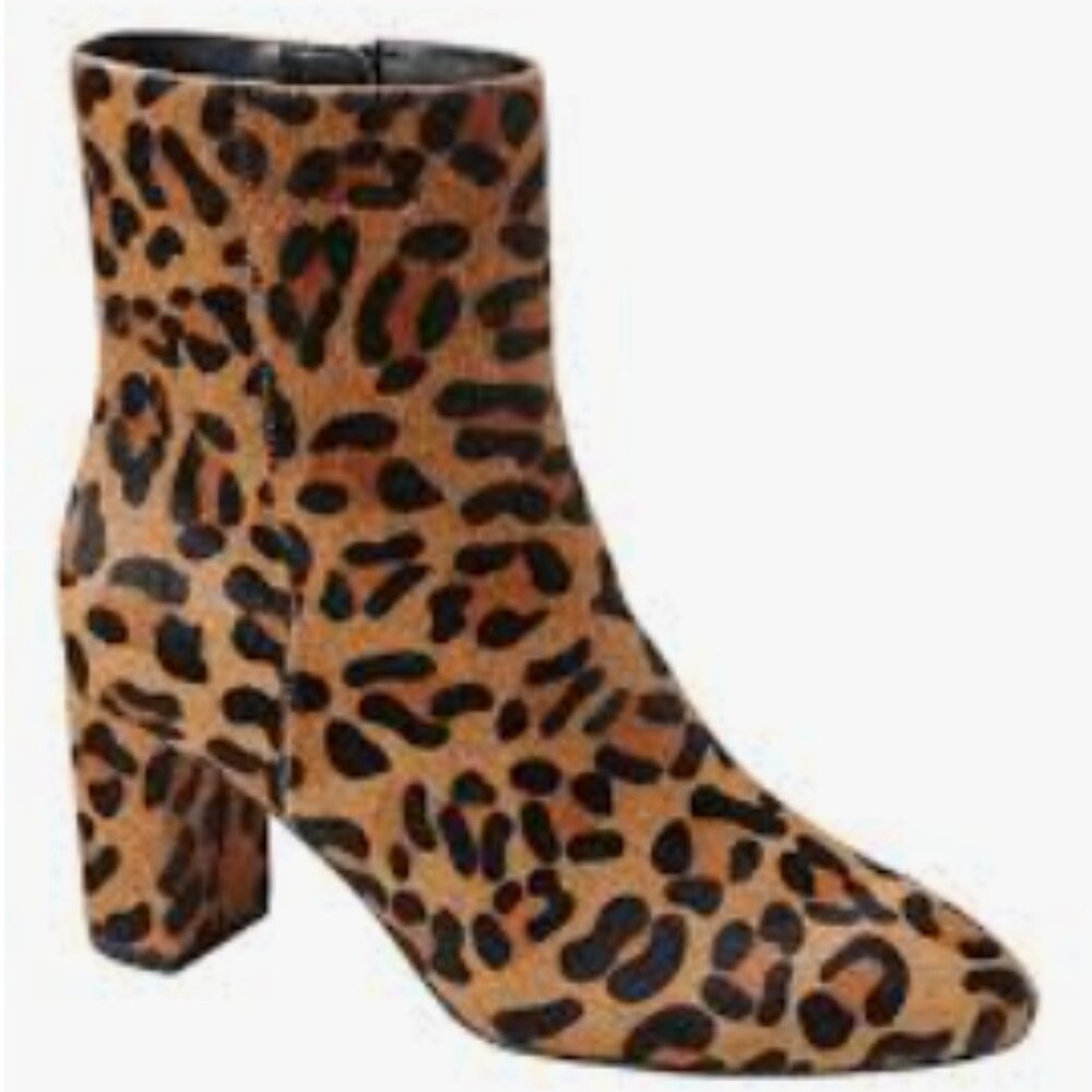 Banana Republic leopard block heel ankle boots, size 7